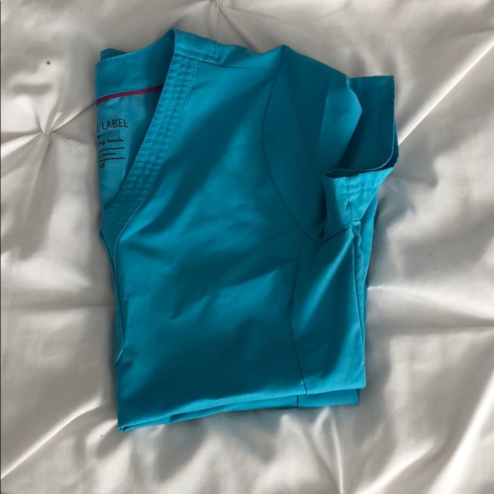Scrub top